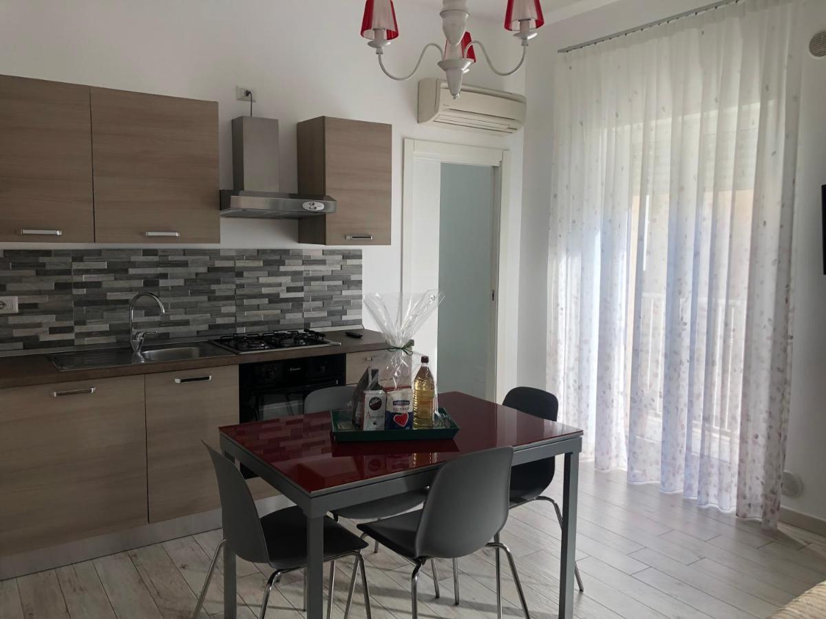 Casa Vacanze De Nittis Barletta Eksteriør billede
