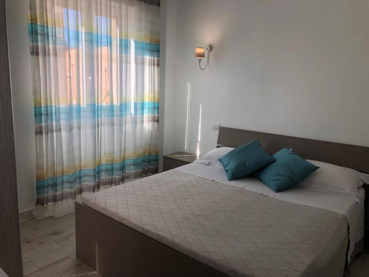 Casa Vacanze De Nittis Barletta Eksteriør billede