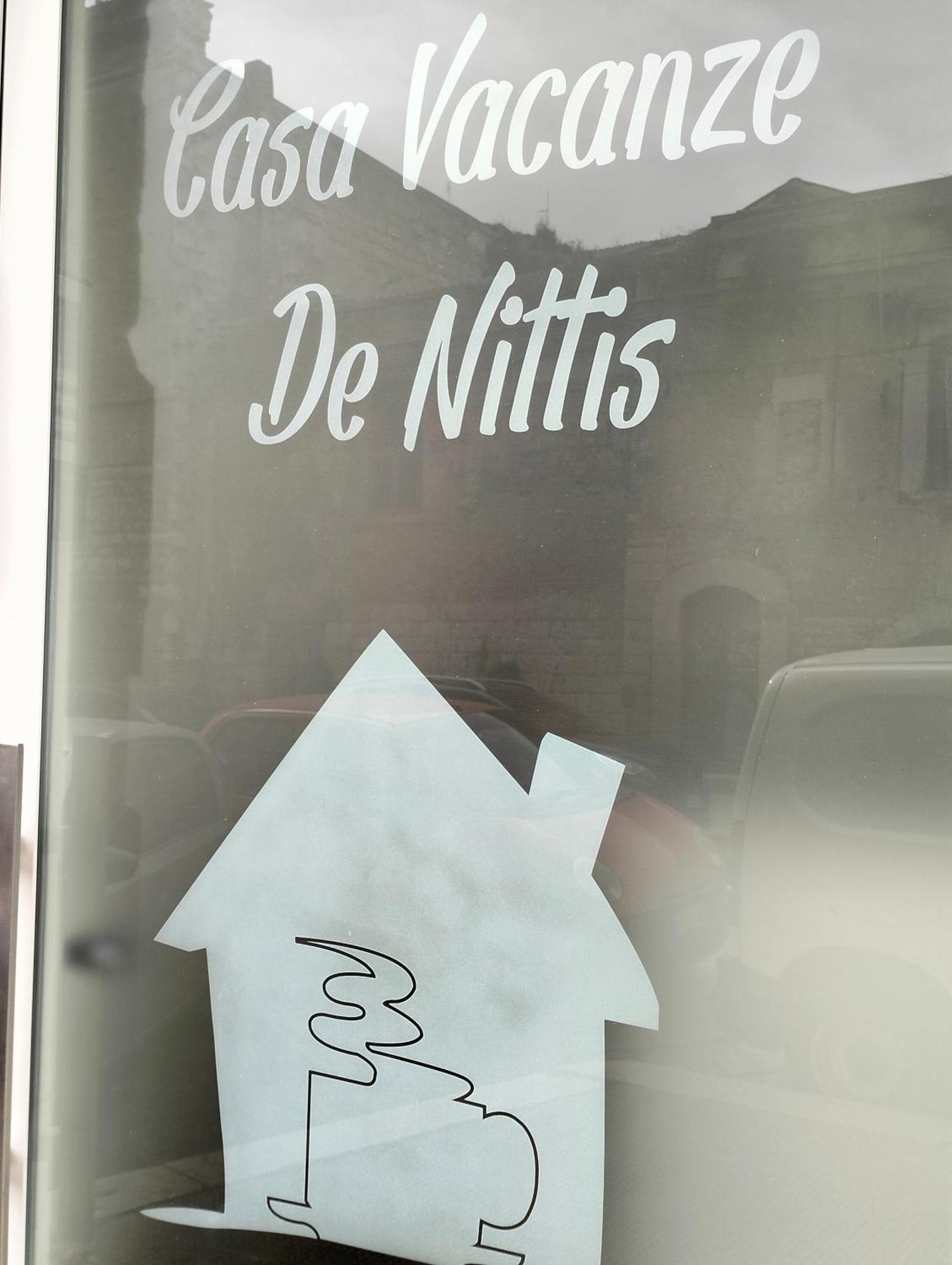 Casa Vacanze De Nittis Barletta Eksteriør billede